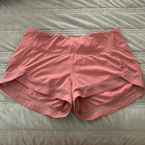 Lululemon Hotty Hot Shorts 2.5” Pink! Size 8